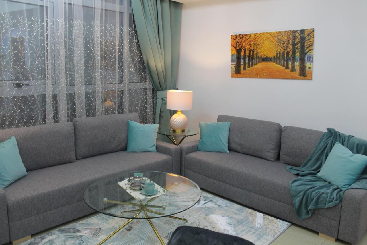 Newly Furnished One Bedroom Apartment Next To Metro & Beach In Marina Residence دبي المظهر الخارجي الصورة