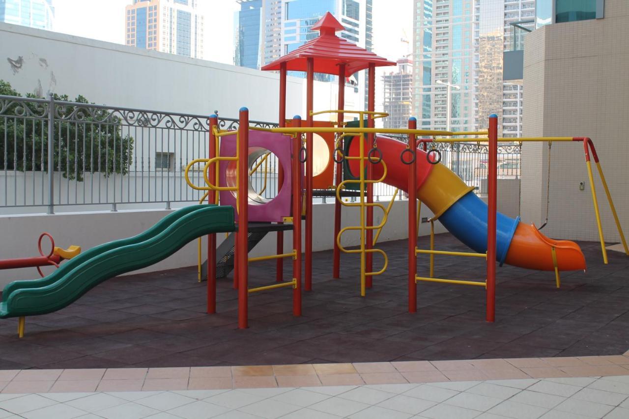 Newly Furnished One Bedroom Apartment Next To Metro & Beach In Marina Residence دبي المظهر الخارجي الصورة