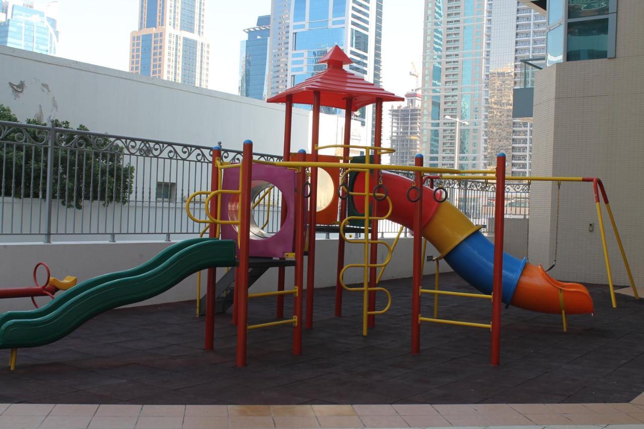 Newly Furnished One Bedroom Apartment Next To Metro & Beach In Marina Residence دبي المظهر الخارجي الصورة