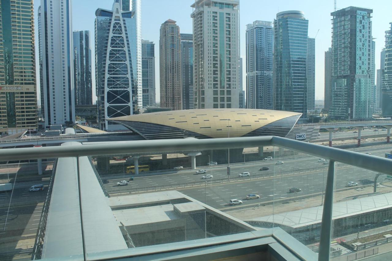 Newly Furnished One Bedroom Apartment Next To Metro & Beach In Marina Residence دبي المظهر الخارجي الصورة